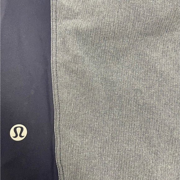 Men’s Lululemon shorts - Picture 2 of 2
